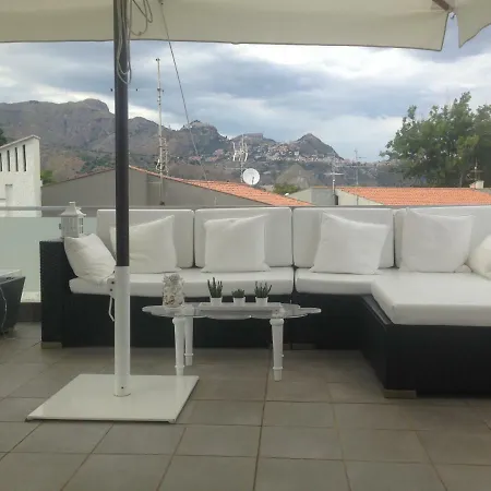 Apartament Giardino Sul Mare Giardini-Naxos